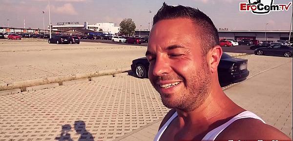 Deutscher Aufreißer beim abschleppen von Touristin mit dicken titten am Flughafen - EroCom Date